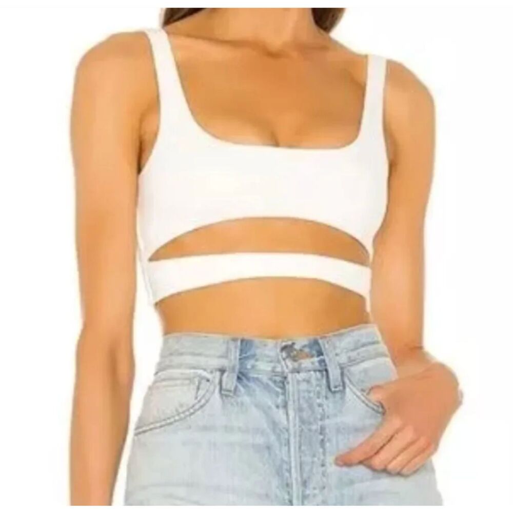 h:ours White Square Cutout Crop Top